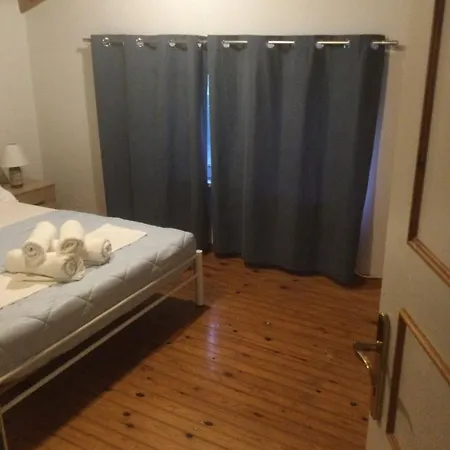 Harmony House Corfu * Κυνοπιάστες