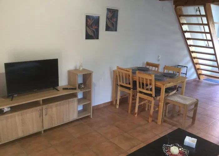 Harmony House Corfu 펜션 Kynopiástai